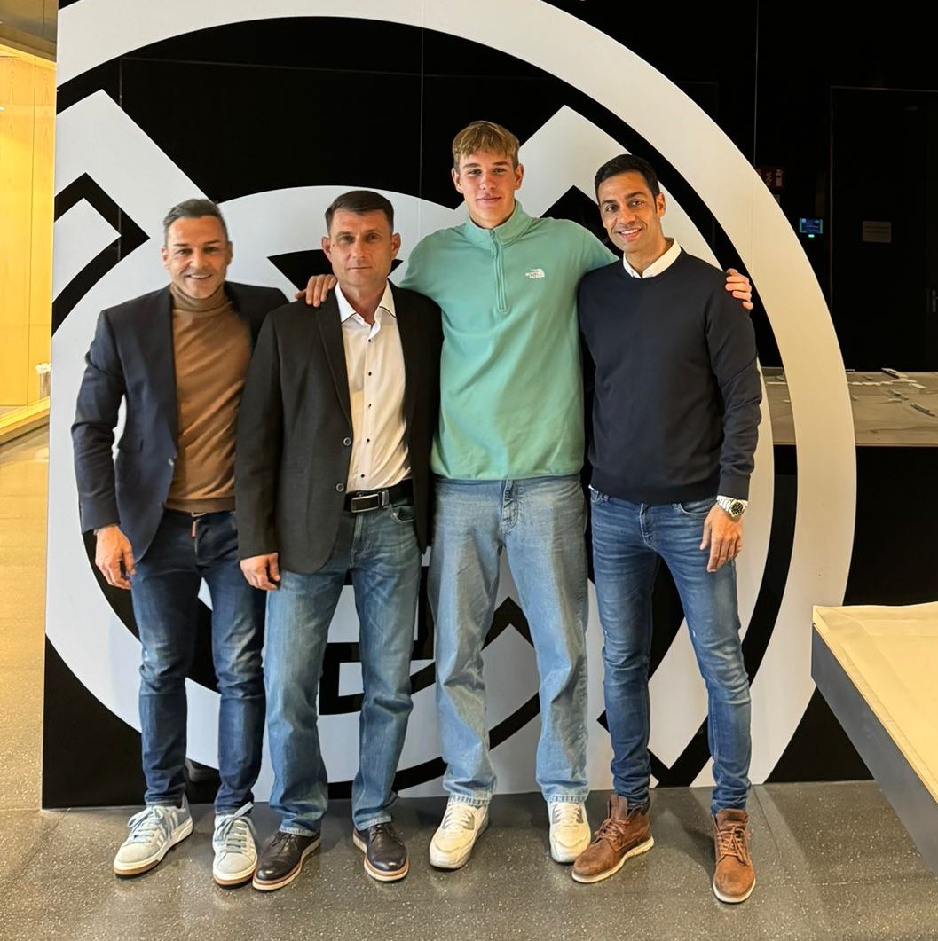 羅馬諾：皇馬與18歲門將沃洛辛續(xù)約，新合同至2029年