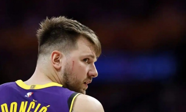 湖人該怎么續(xù)約東契奇？ 他的利益最大化如何體現(xiàn)？