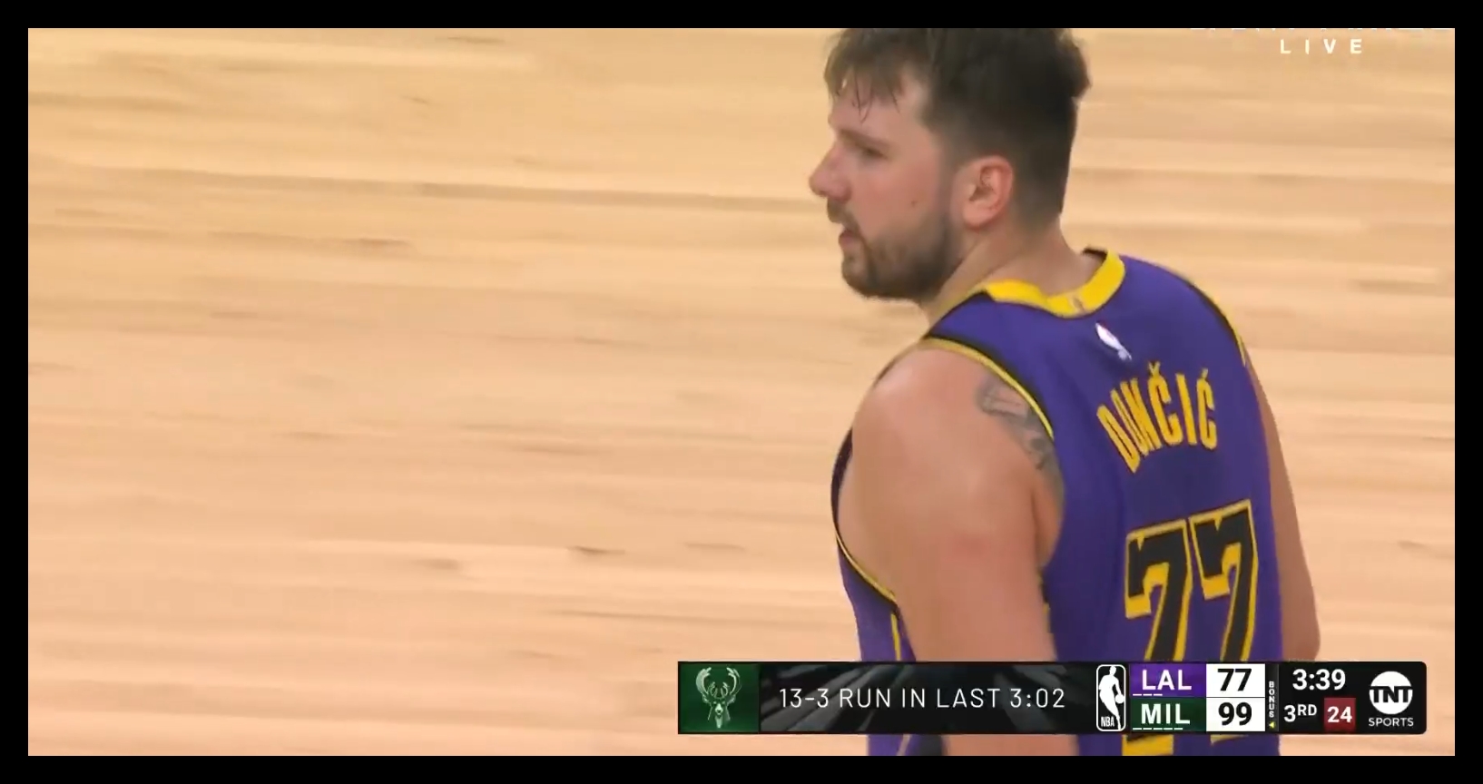 要結(jié)束了？雄鹿3分鐘轟13-3攻擊波 目前領(lǐng)先湖人22分！