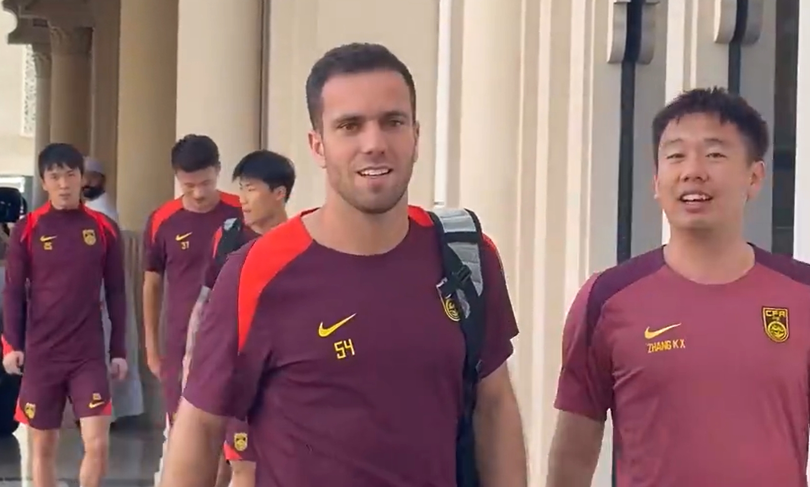 馬德興詳解：“塞鳥”能否趕上戰(zhàn)沙特，仍需FIFA批準(zhǔn)球員轉(zhuǎn)換會(huì)籍