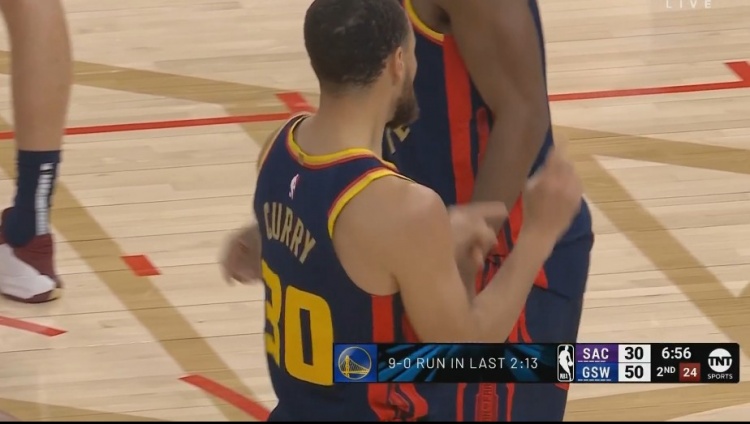 火力壓制！勇士多點(diǎn)開(kāi)花 2分鐘轟出9-0的攻擊波擴(kuò)大優(yōu)勢(shì)