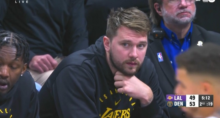 愛莫能助??！東契奇本場缺陣 坐在場邊觀戰(zhàn)