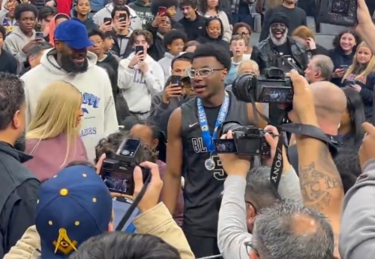 超越哥哥！布萊斯助塞拉峽谷高中奪冠 隊(duì)史過(guò)去六個(gè)賽季首個(gè)冠軍