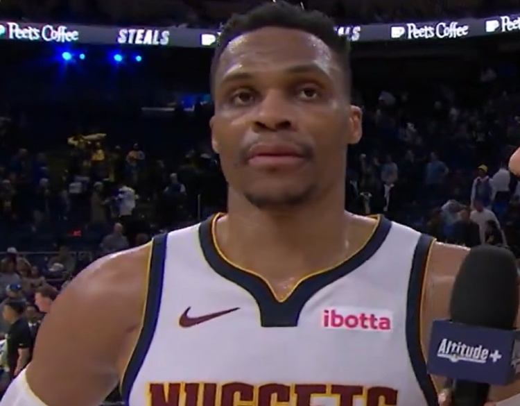 球隊缺兵少將時的心態(tài)？威少：就是競爭 我們能與任何球隊對抗