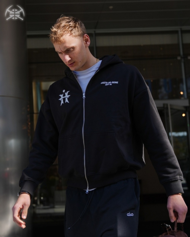 約穆缺陣&威少帶隊(duì)?wèi)?zhàn)舊主！掘金穿搭：威少短褲短袖黑白配