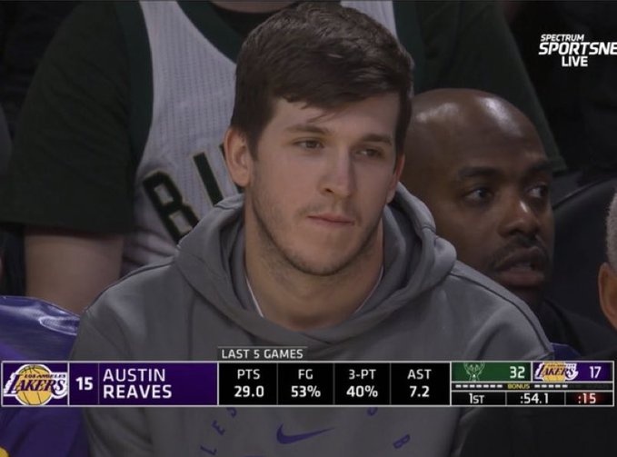 里夫斯最近5戰(zhàn)場均29.0分7.2助攻 投籃命中率53% 三分命中率40%