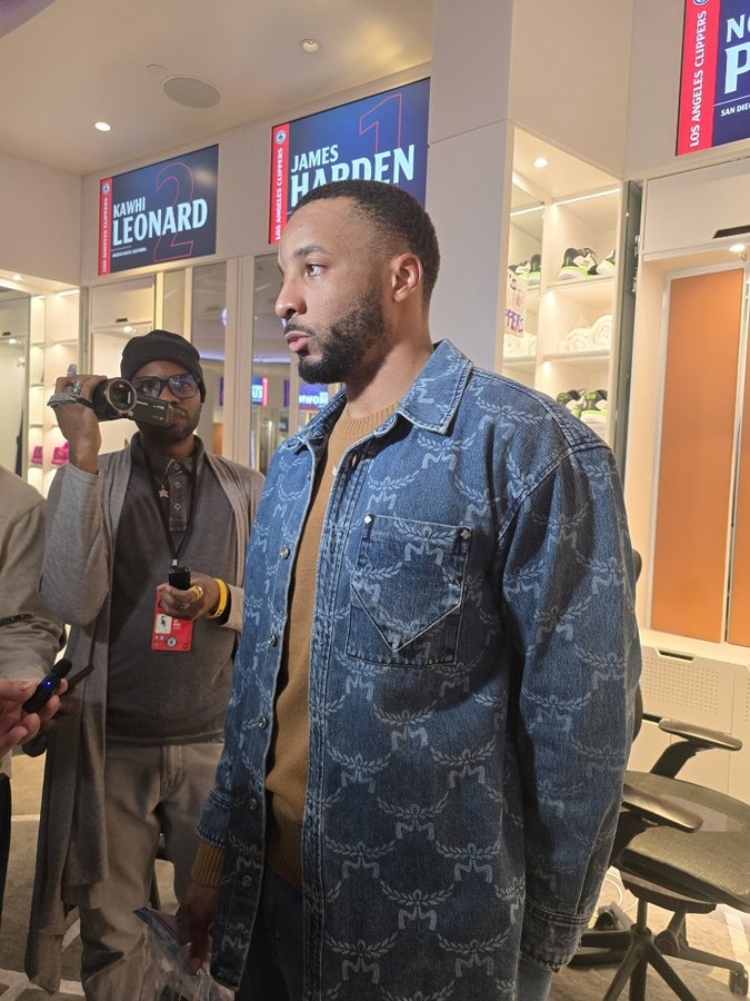 鮑威爾：勝利離我們不遠(yuǎn) 有時(shí)候你會命中投籃&得到哨子但有時(shí)不會