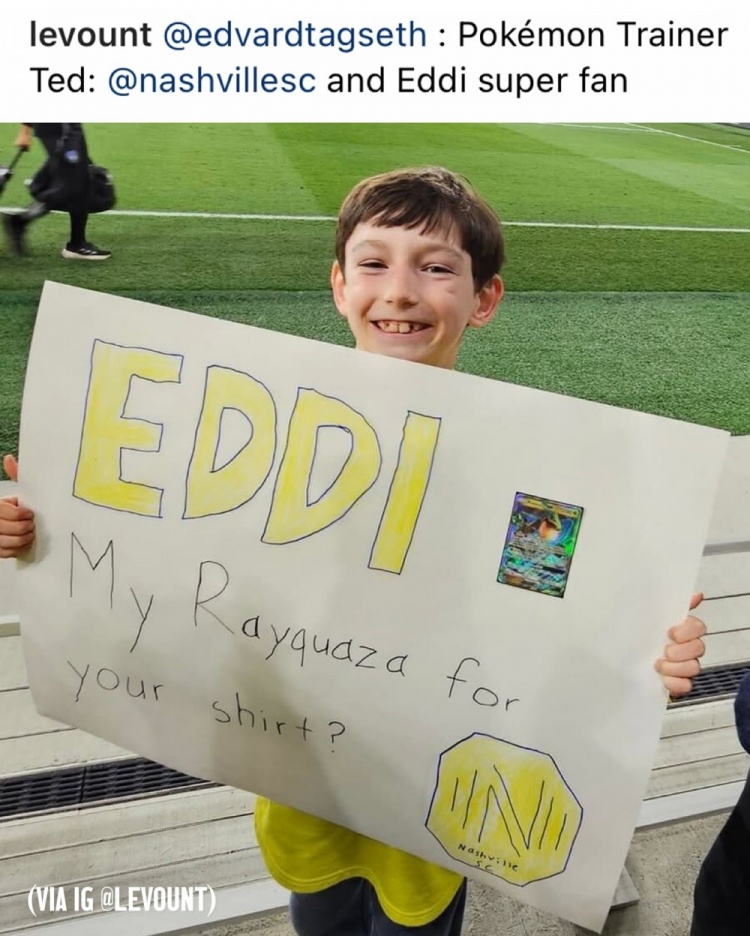 有愛(ài)！美國(guó)小球迷用寶可夢(mèng)卡牌換到偶像球衣
