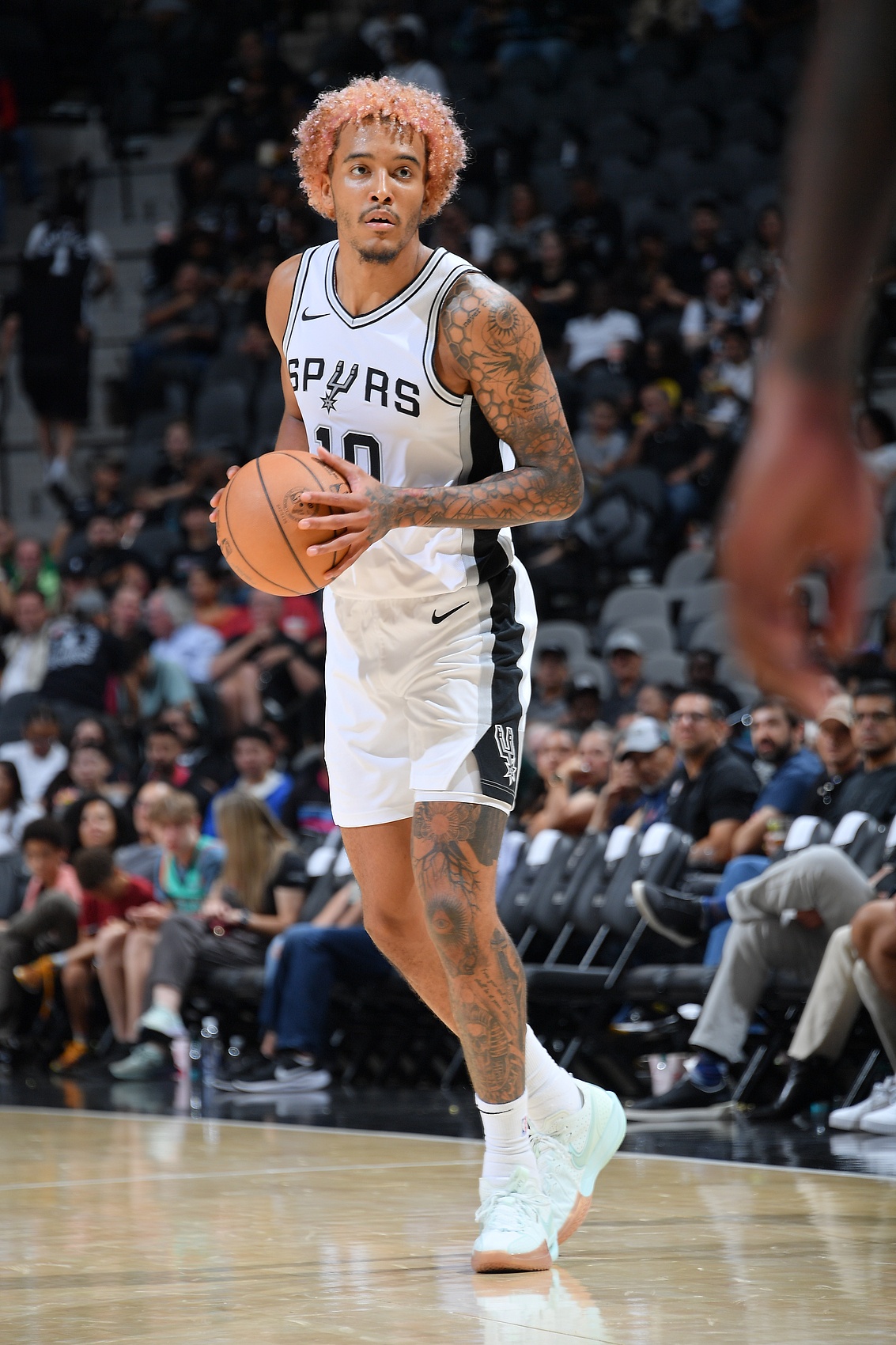 不冷靜！索漢9中7得15分3板1助 與范德彪沖突雙雙被驅(qū)逐