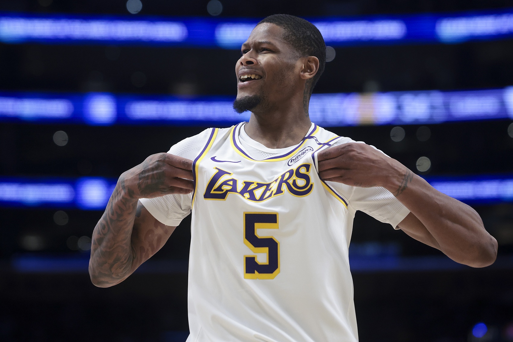 不容易！雷迪什首節(jié)登場跳投命中 時(shí)隔51天再度有得分入賬