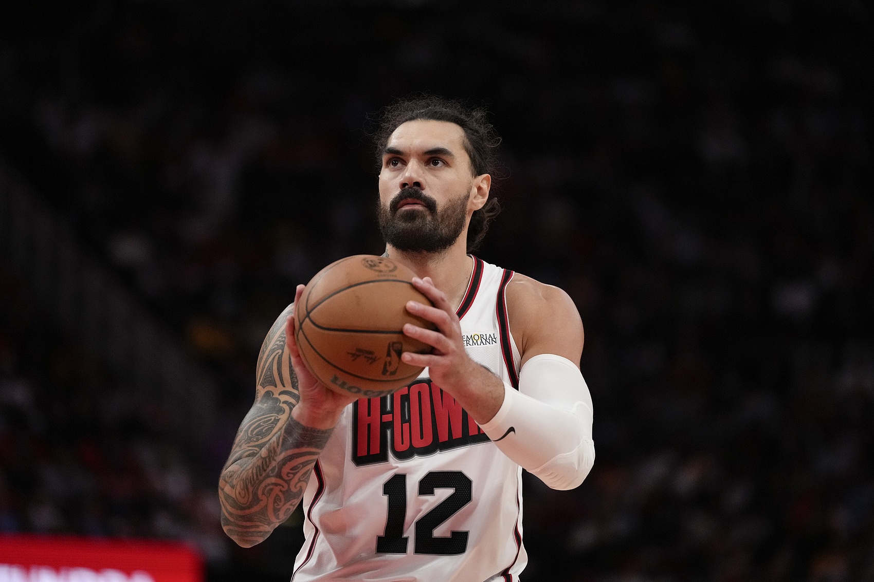 真好用！亞當(dāng)斯半場替補(bǔ)13分鐘 拿到4分3前場板&正負(fù)值+23！