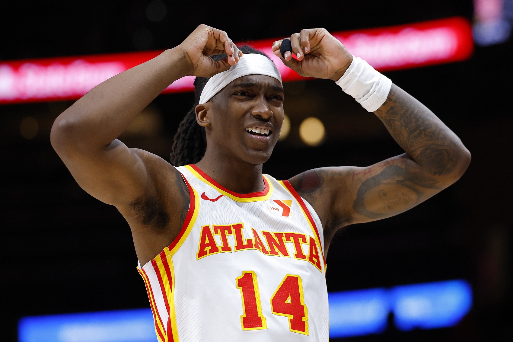 拼盡全力！曼恩12中7高效拿到16分 末節(jié)獨(dú)得12分