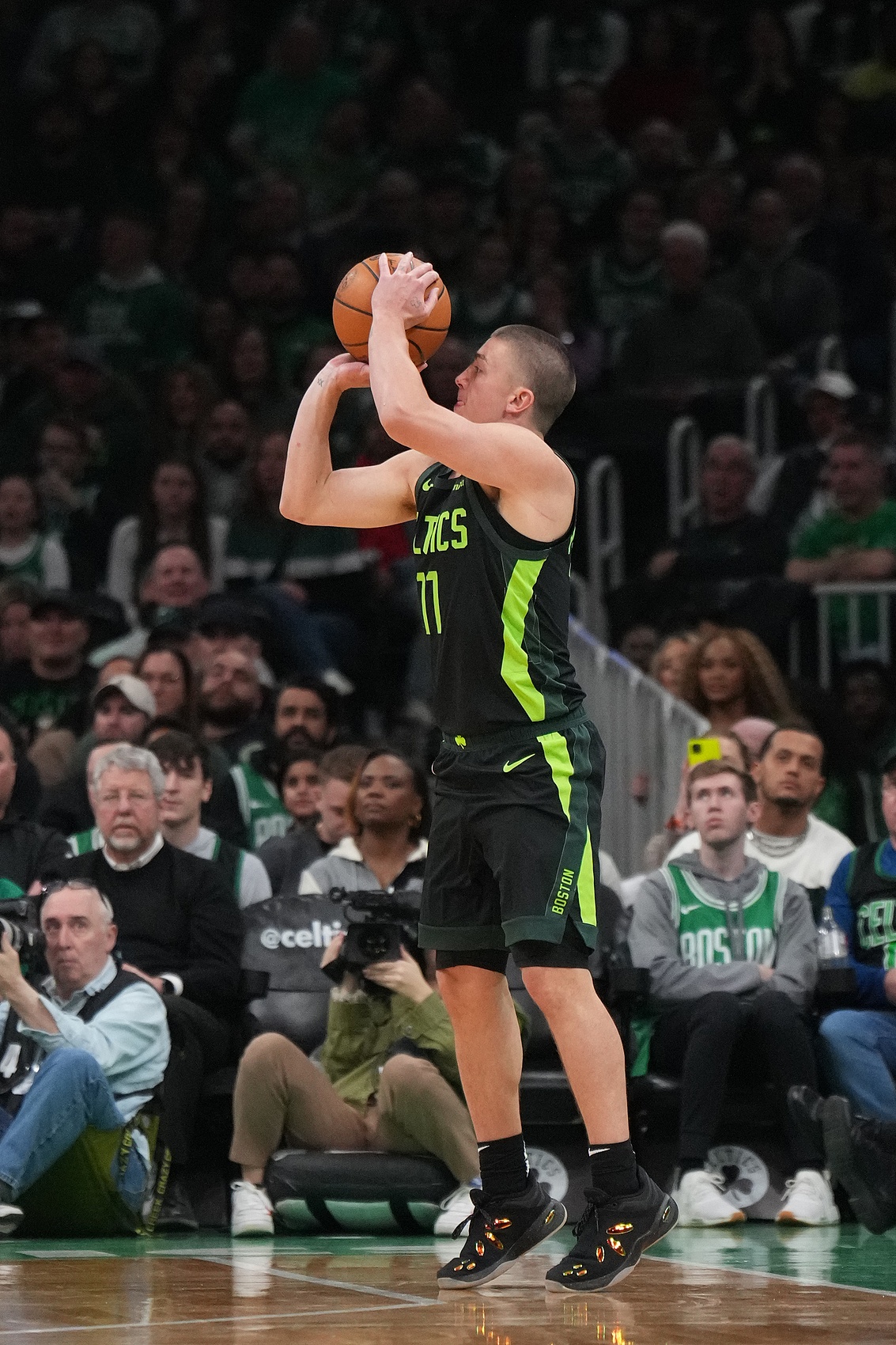 替補三分王！普理查德11中7&三分8中5拿到22分6板3助2斷