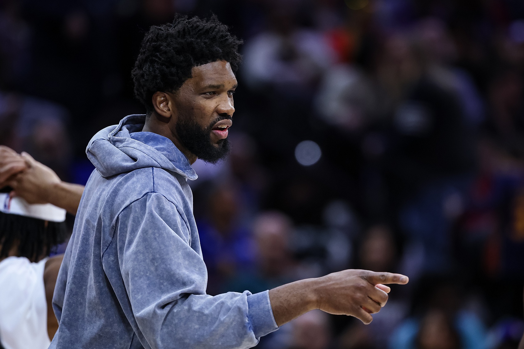 皇馬通過點(diǎn)球大戰(zhàn)晉級歐冠八強(qiáng)！恩比德：加油 皇馬