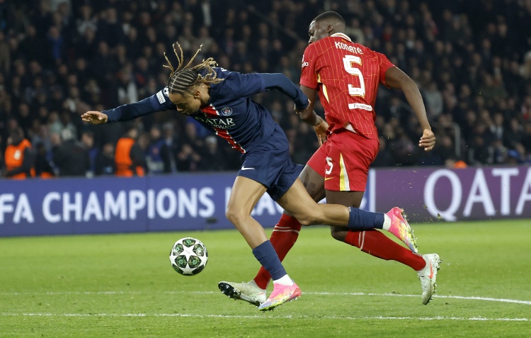 法媒：科納特私下向密友承認(rèn)，歐冠首回合對(duì)巴爾科拉的犯規(guī)是紅牌