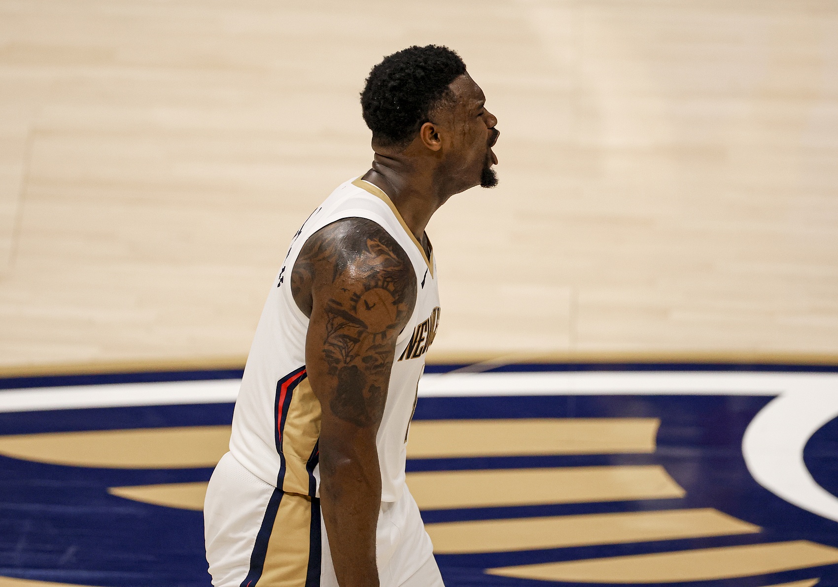 隊記：今日鵜鶘對陣馬刺 錫安因個人原因?qū)⑷毕荣? > </a>
                        <div   id=